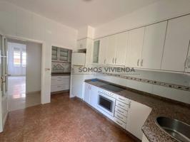 PISO PARA ENTRAR A VIVIR CON GARAJE EN LA CARBALLEIRA photo 0