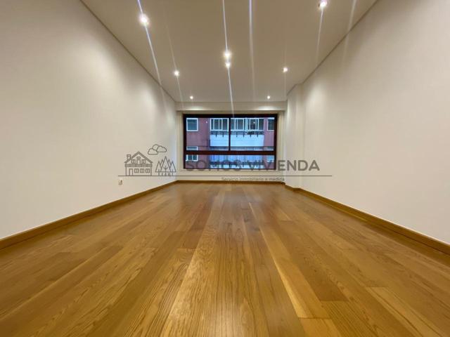 PISO SEMINUEVO CON GARAJE EN EL CENTRO photo 0