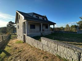 CASA EN VENTA EN TOÉN photo 0