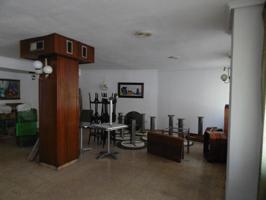 Local en venta en Castelló de la Plana de 350 m2 photo 0