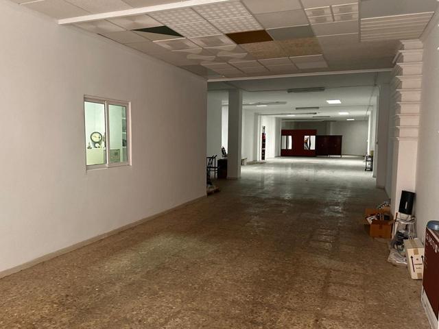 LOCAL DE GRANDES DIMENSIONES A LA VENTA EN ONDA photo 0