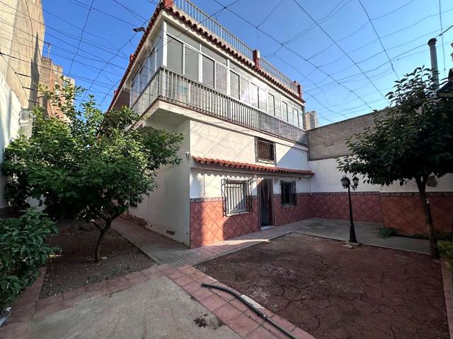 CASA INDEPENDIENTE A LA VENTA EN ALMAZORA photo 0