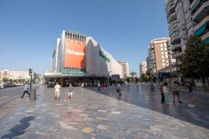 PLAZA DE GARAJE EN PARKING PRIVADO JUNTO A EL CORTE INGLÉS photo 0
