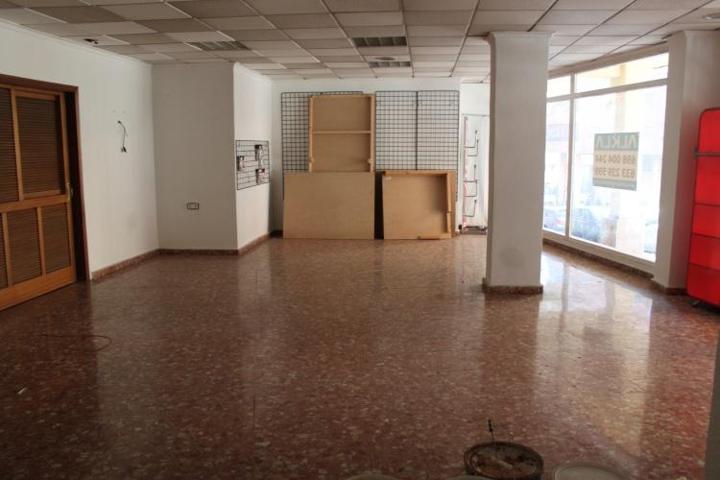 Local en venta en Benidorm de 210 m2 photo 0