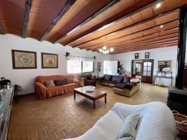 Casa - Chalet en venta en La Vila Joiosa de 270 m2 photo 0