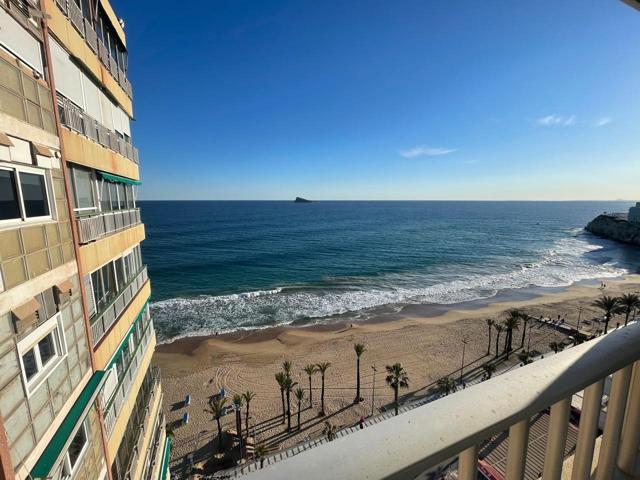 Piso en venta en 1ª Línea de Playa Levante, Benidorm photo 0