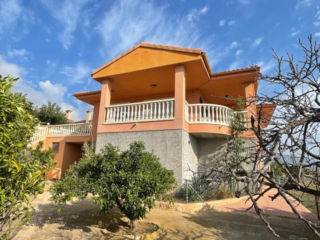 Villa en venta en Polop con 2.450m2 de parcela. photo 0