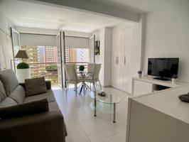 Apartamento en venta en Benidorm totalmente reformado. photo 0