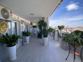 Ático en Venta con Espectaculares Vistas al Mar y a la Ciudad en Benidorm. photo 0