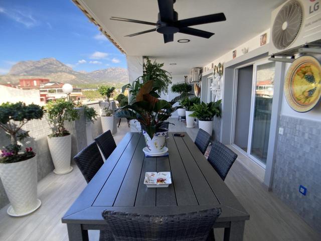 Ático en Venta con Espectaculares Vistas al Mar y a la Ciudad en Benidorm. photo 0