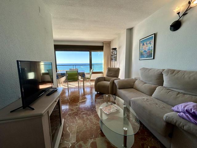 Piso en venta en Benidorm, en 1ª línea de playa Levante. photo 0