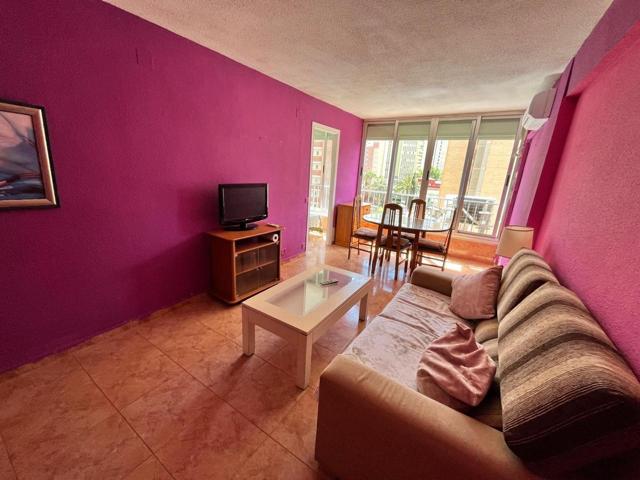 Apartamento en venta en Benidorm a un paso de la playa Levante. photo 0