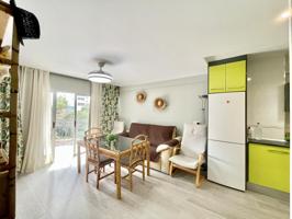 ¡Oportunidad única en Benidorm! Piso reformado en Rincón de Loix photo 0