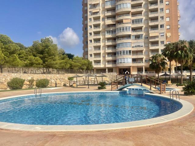 Apartamento en Venta en Benidorm – Zona Poniente, Residencial Exclusivo con Vistas al Mar. photo 0