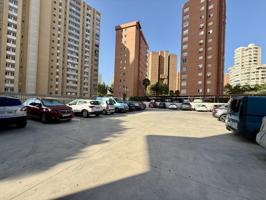 ¡Fantástica oportunidad! Piso en venta en Benidorm con garaje incluido, ubicado en la codiciada zona Levante. photo 0