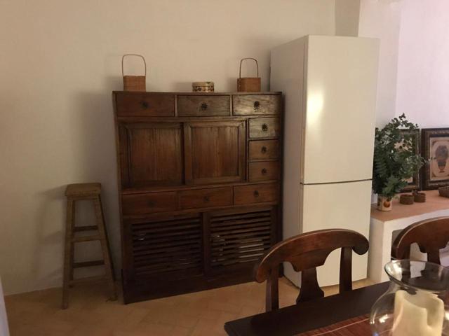 Acogedora casa de pueblo de 2 plantas con terraza, trastero y buena orientación photo 0