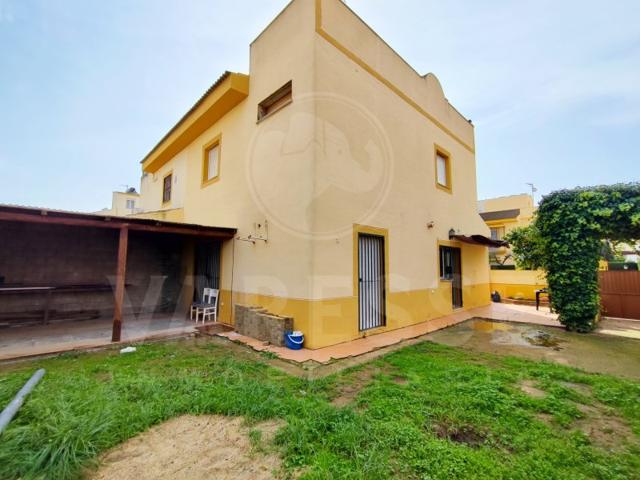 Unifamiliar Separadas En venta en Valencina De La Concepción photo 0