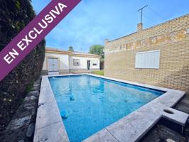 Casa En venta en Gines photo 0