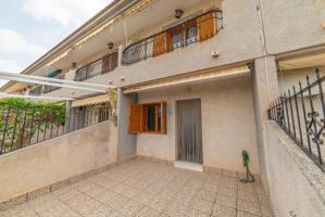 Unifamiliar Pareada En venta en San Pedro Del Pinatar, San Pedro Del Pinatar photo 0