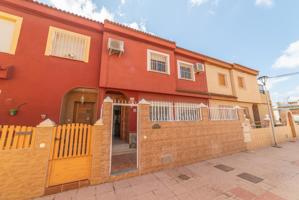 Unifamiliar Pareada En venta en La Palma, Cartagena photo 0