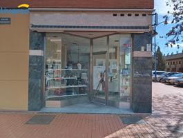 SE ALQUILA LOCAL COMERCIAL FRENTE A PISCINAS CUBIERTAS DE ARANDA photo 0