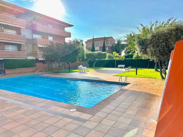 🏡✨ **Apartamento en Coma-Ruga a solo 80 metros de la playa! 🌊🏖 photo 0