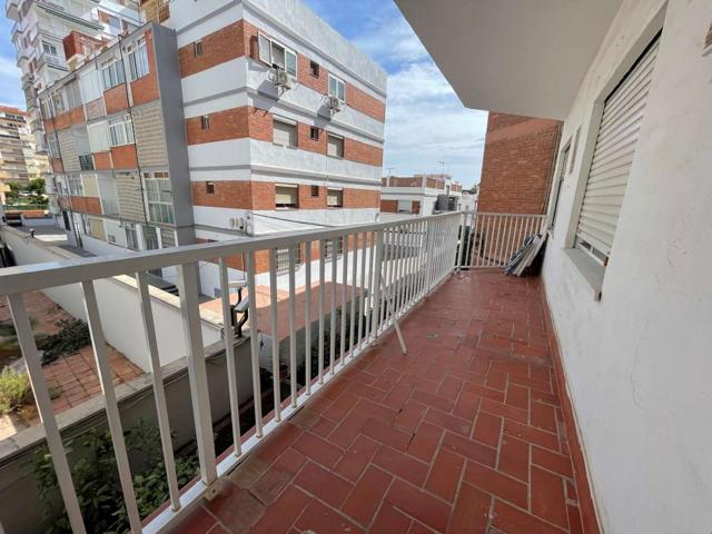 Piso En venta en Calle Las Arenas. 29740, Torre Del Mar (málaga), Torre Del Mar photo 0