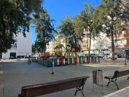 Piso En venta en Plaza Rodríguez Acosta, 4. 29740, Centro, Torre Del Mar (málaga), Torre Del Mar photo 0