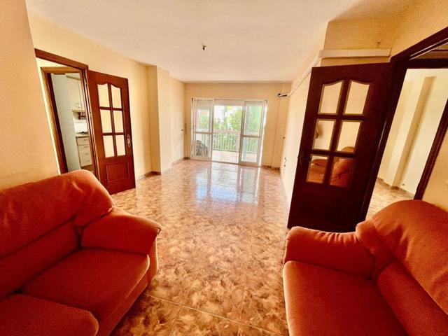 Piso En venta en Calle Ros Alferez. 29740, Centro, Torre Del Mar (málaga), Torre Del Mar photo 0