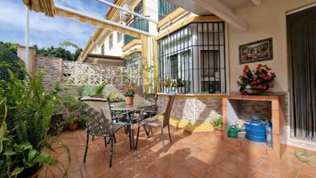 GRAN CHALET ADOSADO EN VENTA EN TEATINS photo 0