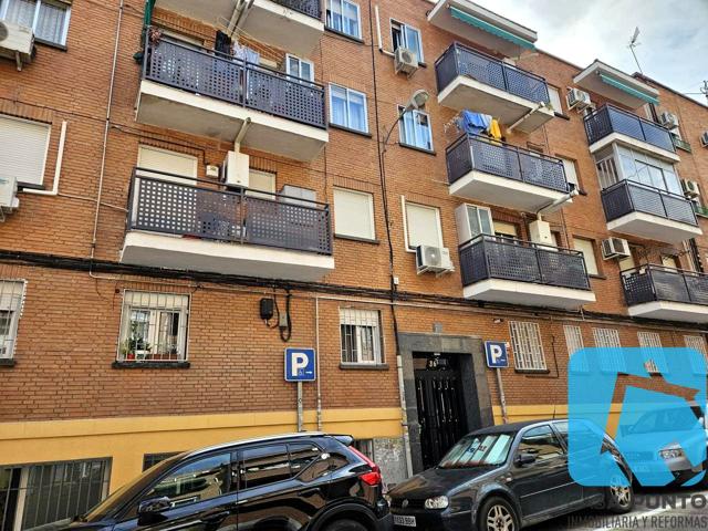 VENTA de piso en Oporto, Madrid photo 0