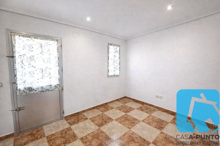 VENTA de piso en Puente de Vallecas, Madrid photo 0