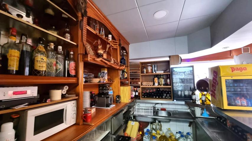 Restaurante Burger en plena actividad photo 0