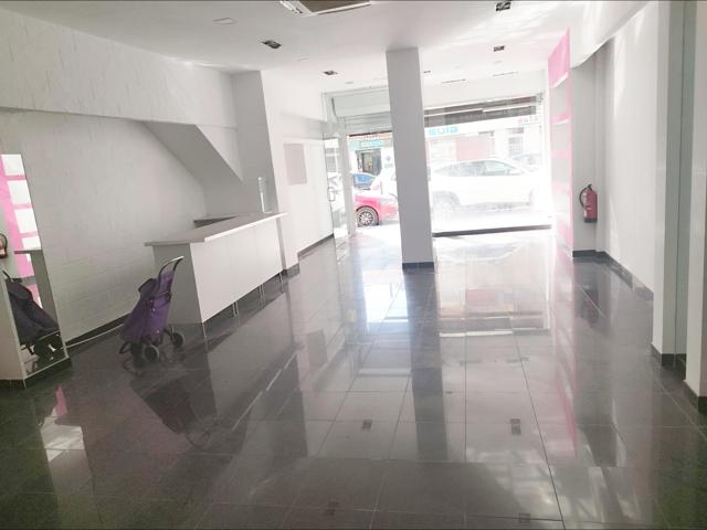 oportunidad local comercial en pleno centro photo 0