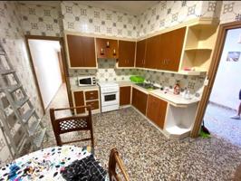 PLANTA BAJA + LOCAL EN LA HOYA photo 0