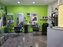 Oportunidad de Inversión: Local Comercial en Funcionamiento con Traspaso Opcional photo 0