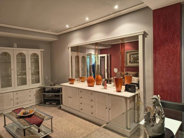 Piso Reformado en Zona Carrus a 50 Metros de Av. Novelda photo 0