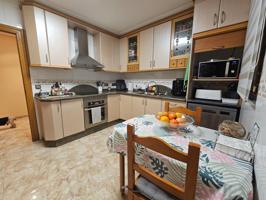 Amplio y Moderno Piso Reformado en San Crispín, Elche photo 0