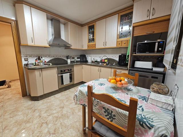 Amplio y Moderno Piso Reformado en San Crispín, Elche photo 0