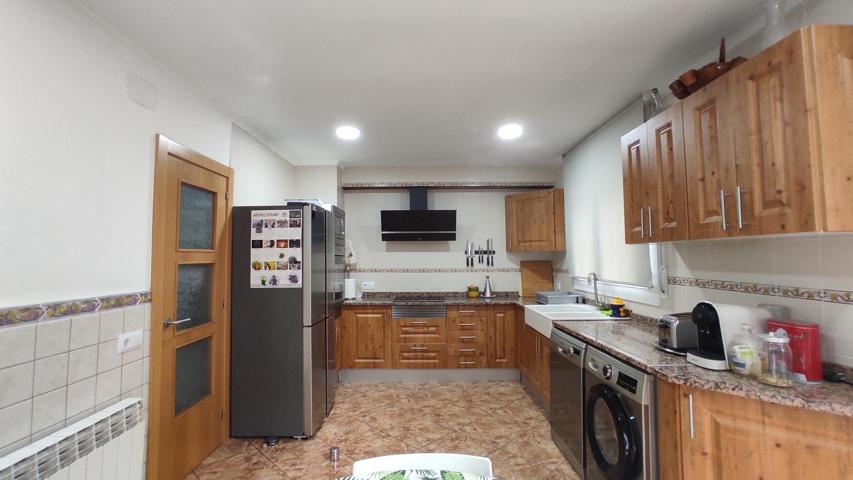 Unifamiliar adosada - Ripoll photo 0