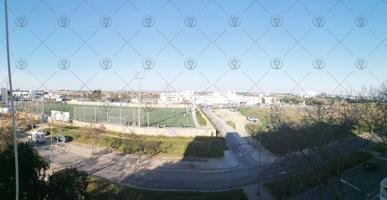 ¡Piso a la venta con vistas al campo de fútbol! photo 0