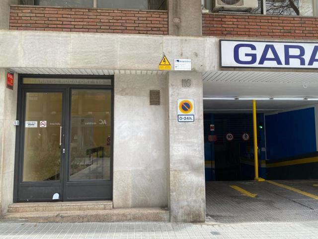 VENTA PLAZA DE PARKING PARA COCHE MEDIANO photo 0