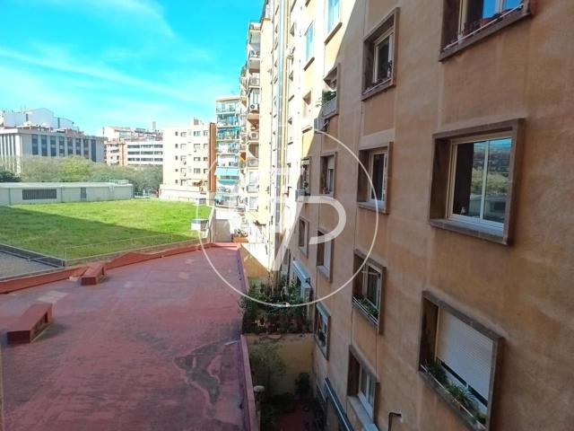 Piso en venta en Barcelona de 113 m2 photo 0