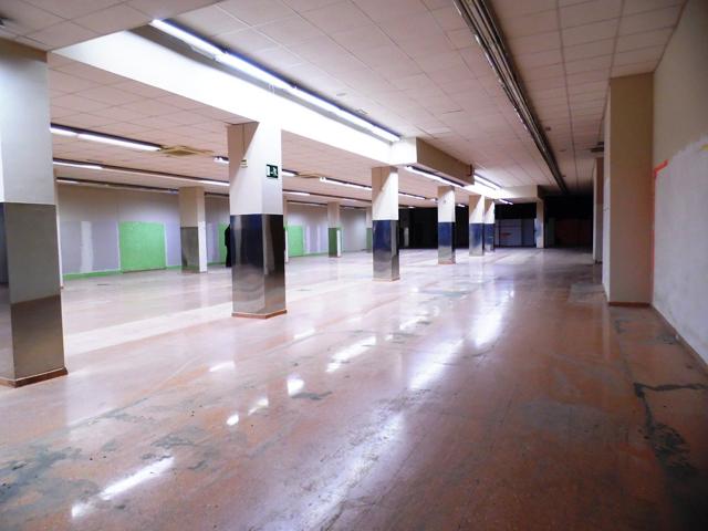 Magnífico local comercial magnífico enclave photo 0