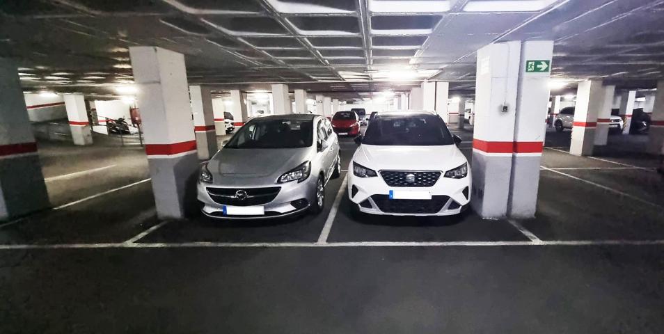 Plaza de aparcamiento en Altabix, Elche. photo 0