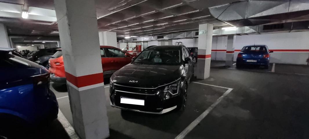 Plaza de aparcamiento en Altabix, Elche. photo 0