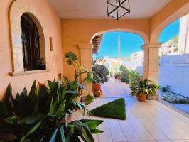 Chalet con apartamento y piscina en Cala Ratjada photo 0