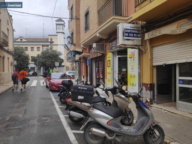 Local con salida de humos en zona Ayuntamiento de Quart de Poblet (Valencia) photo 0