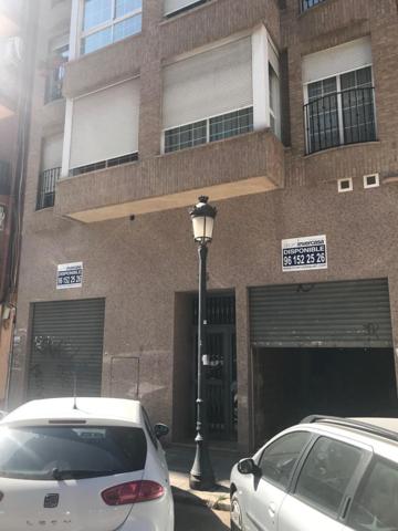 Local comercial en venta, se encuentra situada en zona de L´Olivereta - Nou Moles (Valencia) photo 0