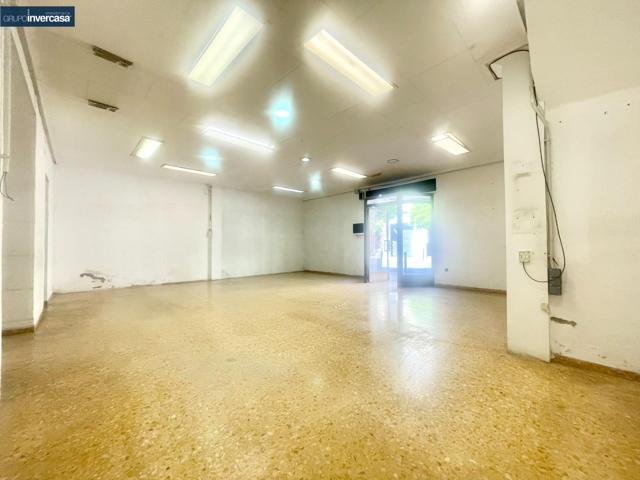 Local comercial en Edificio Histórico en Quart de Poblet photo 0